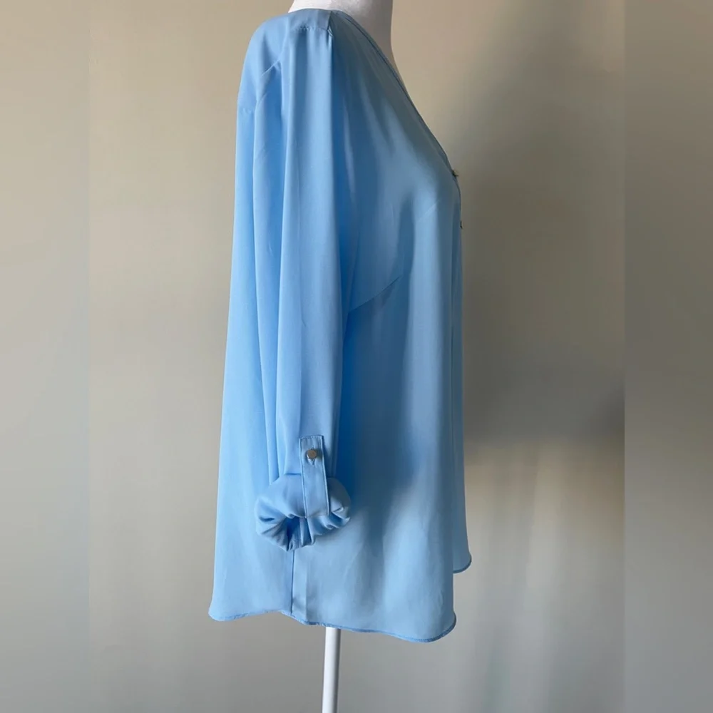 JM Collection roll-tab sleeves blue blouse - Picture 3 of 7